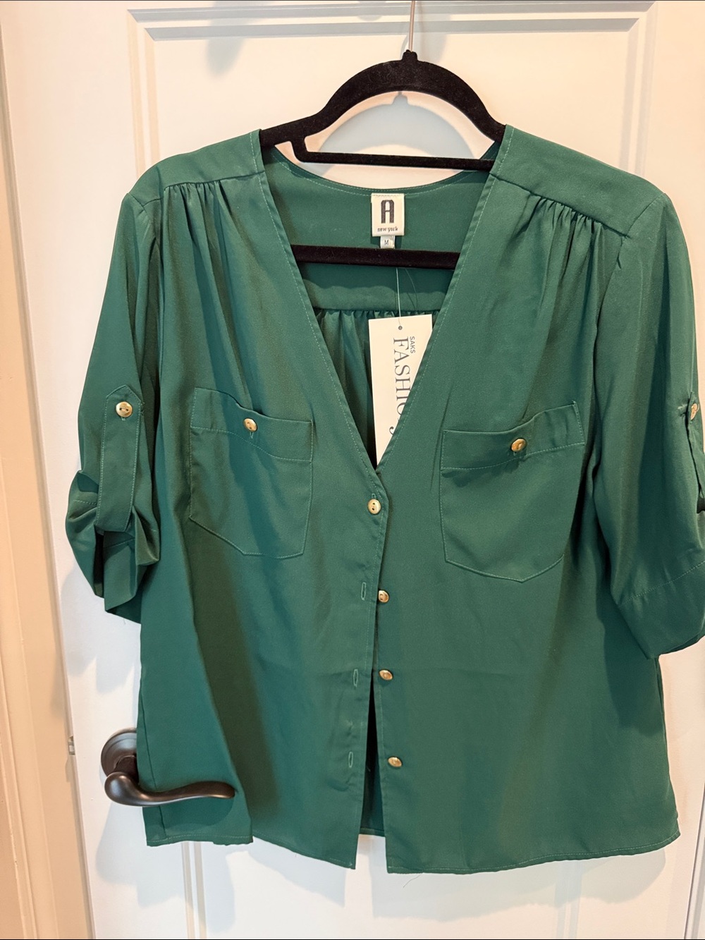 A New York -Teal Green V-Neck Button-Front Blouse
